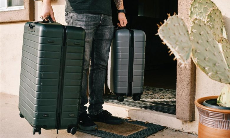 ElanaWagner-24-11-2021-Travel-Suitcase.1 (Medium)