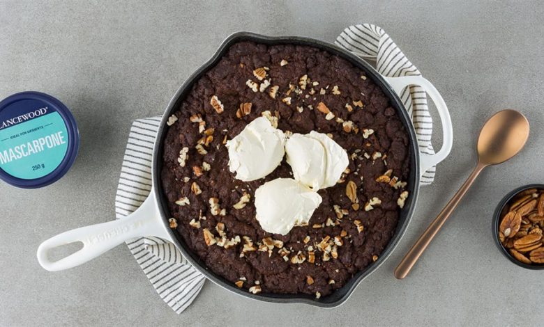 Sunday Spoil, 7 November, Chocolate & pecan nut skillet cookie (Medium)