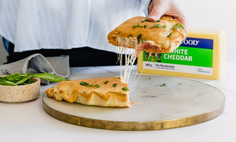 WFD, 17 November, Easy cheesy calzone pizza