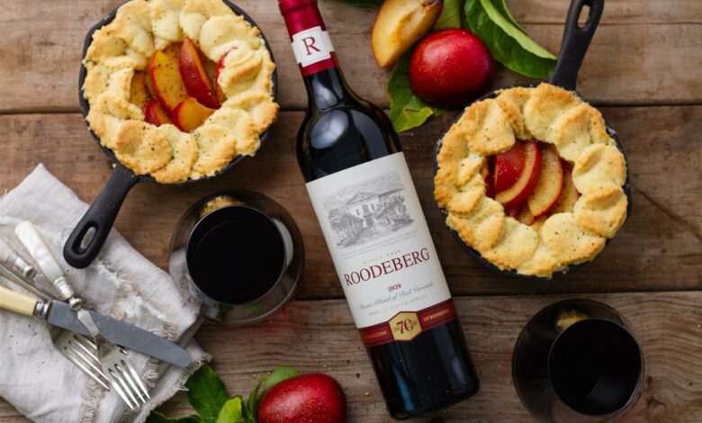 19 DECEMBER - Sunday spoil - Plum and black pepper pie (Medium)