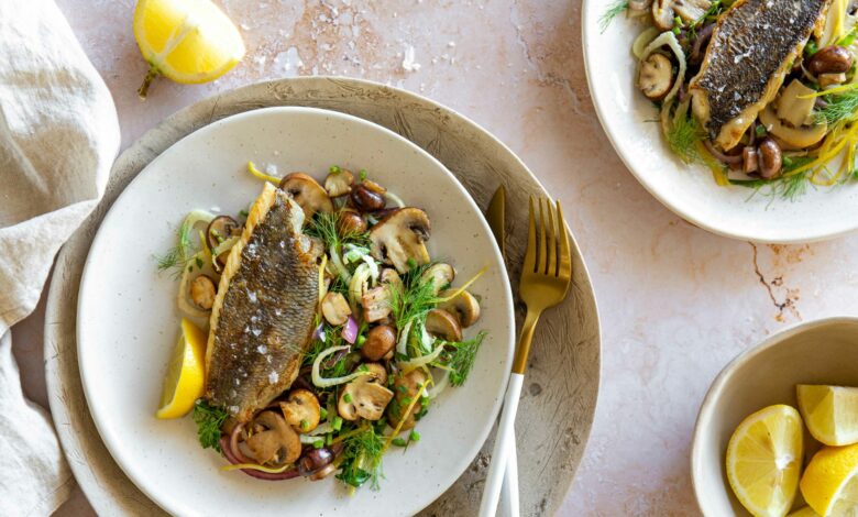 21 DECEMBER - WFD - Pan seared fish on lemony mushrooms and fennel