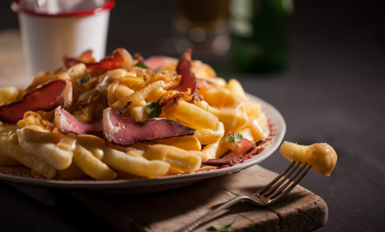 9 DECEMBER - WFD - Loaded fries with biltong slices in a beer and cheese sauce