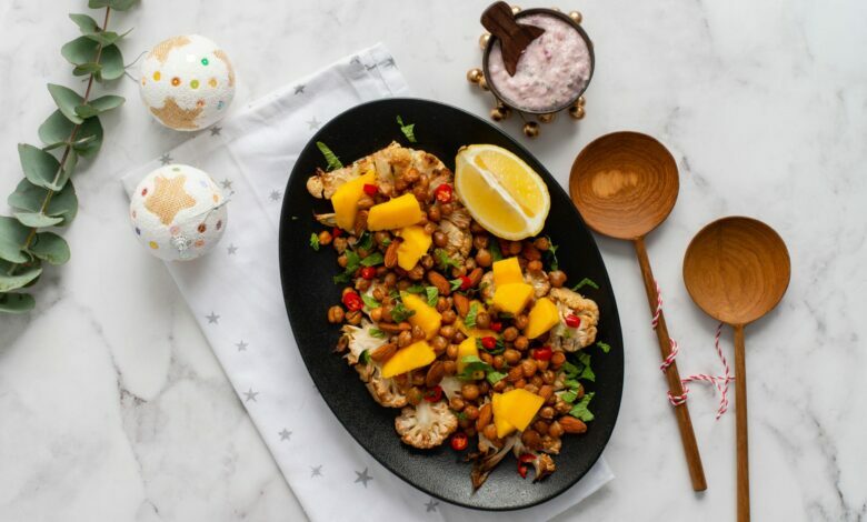 17 JANUARY - Meatless Monday - Grilled cauliflower steaks, crispy chickpeas and mango salad