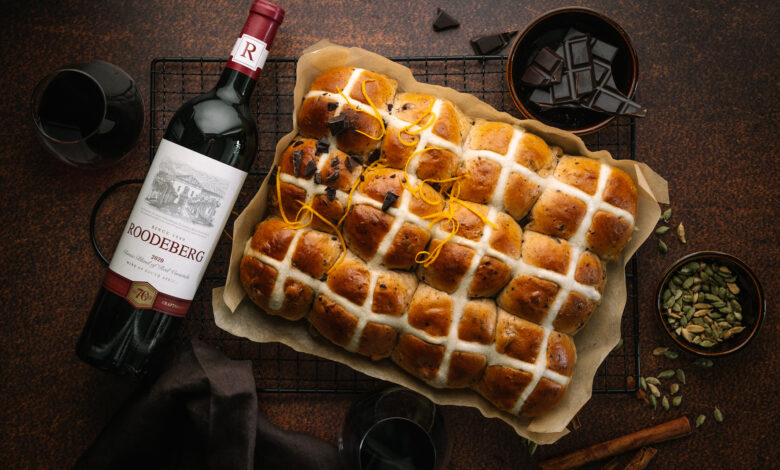 HOT CROSS BUNS WEB MAIN