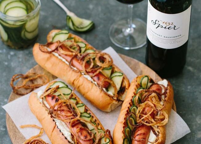 14 MAY SATURDAY ENTERTAIN - Smoked Frankfurter hotdogs with crispy onions and remoulade (Medium)