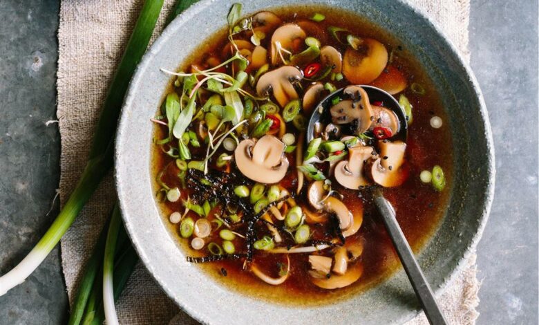 24 MAY WFD - Easy mushroom miso soup (Medium)