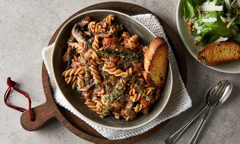 21 JUNE - WFD – Mushroom, tomato and red wine fusilli