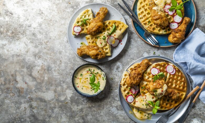11 AUGUST - WFD – Crispy chicken and waffles with a milk-stout cheese sauce