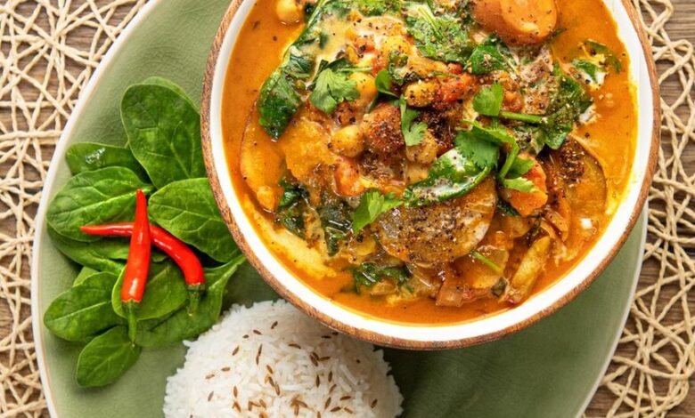 8 AUGUST - MEATLESS MONDAY – Sweet potato, spinach and chickpea coconut curry