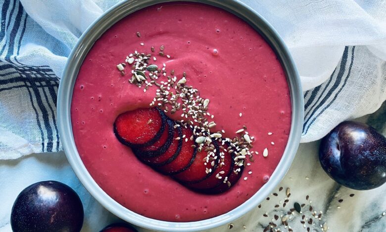 17 Oct Zola Plum Smoothie Bowl
