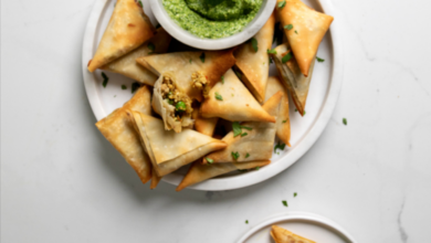 Chicken-Samoosas-with-Minty-Coriander-Chutney-Recipes-Instant-Pot®-South-Africa