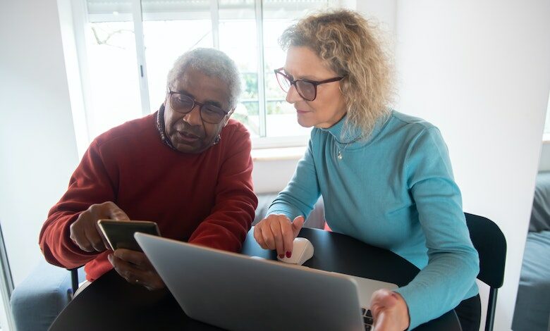 Helping your elderly parents to downsize