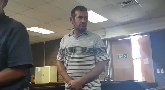 Grant du Toit (46) staan saam met twee medebeskuldigdes tereg op die moord op sy 67-jarige ma. Foto: Christiaan Cloete