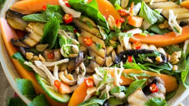Grilled mushroom, chicken and papaya salad