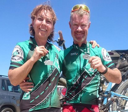 Mandi and Jurie Davel from Route 42 Cycling Club participated in the Cape Town Cycle Tour MTB on February 28, as well as the Cape Town Cycle Tour challenge on March 6. At the Cape Town Cycle Tour MTB, Jurie landed a 260th GC position in the 55km race, while Mandi scored an overall 273rd GC position in the 40km race. Both received medals for their achievement.