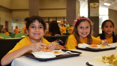 kidsinrestaurant_69506