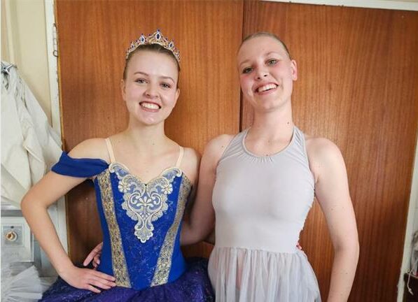 Die Hoër Volkskool spog met twee talentvolle dansers wat hulself onlangs uitstekend van hul taak gekwyt het.