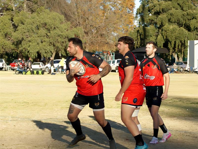 Heidelberg Heidelberg Rugbyklub het Saterdag twee knap oorwinnings in Sasolburg behaal toe beide hul spanne die Sasol Kobras met ’n enkele punt troef.