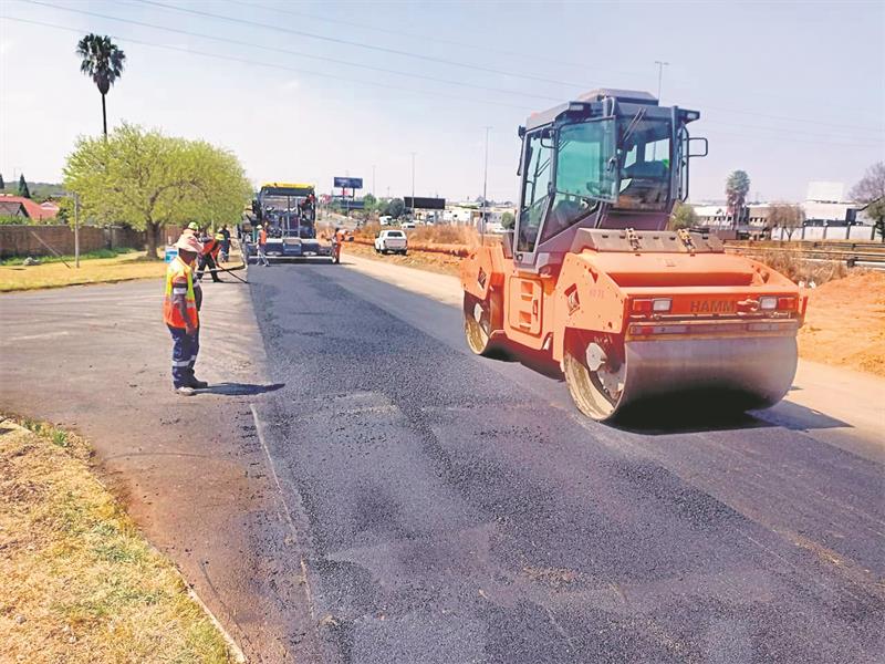 The City of Ekurhuleni’s Pothole Repair Blitz is making noticeable progress, with teams from across the city joining forces to improve road conditions and safety.