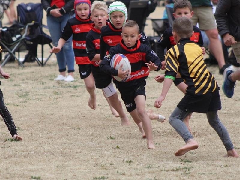 Die jong spelers bring wedstryd na wedstryd hul kant op die veld.