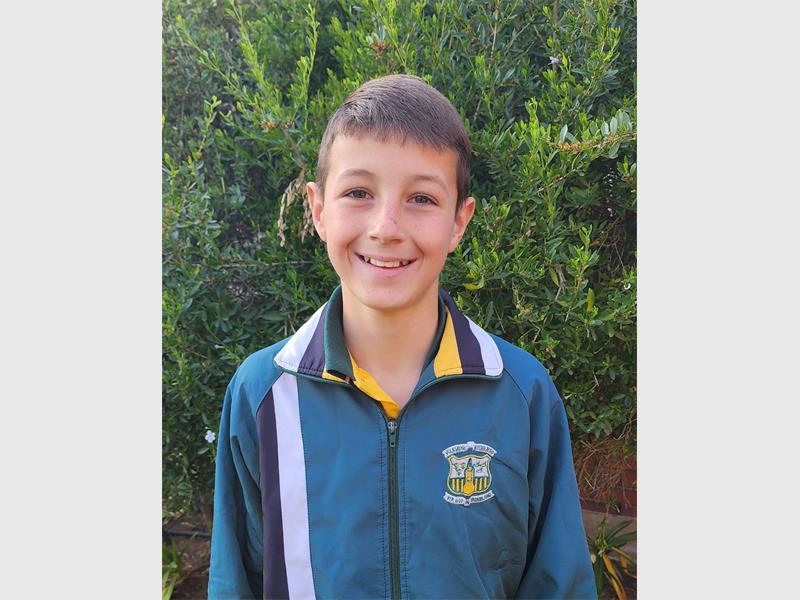 Die jong rugbyspeler gaan die Valke tydens verskeie toernooie verteenwoordig.