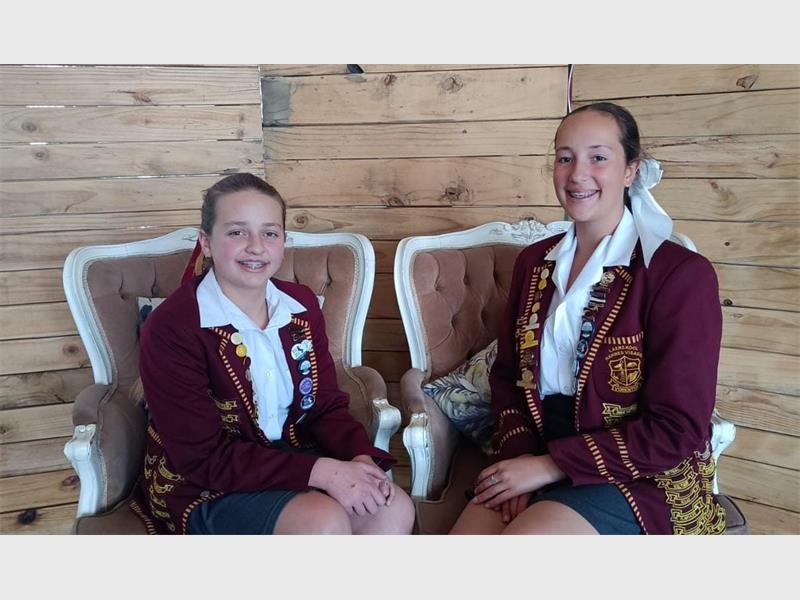 Die skool se o9 skaakspan het ’n tweede plek in die D5-distrikskaakkompetisie ingepalm, terwyl twee Graad Sewe leerders puik posisies in die provinsiale Wiskunde Olimpiade verower het.