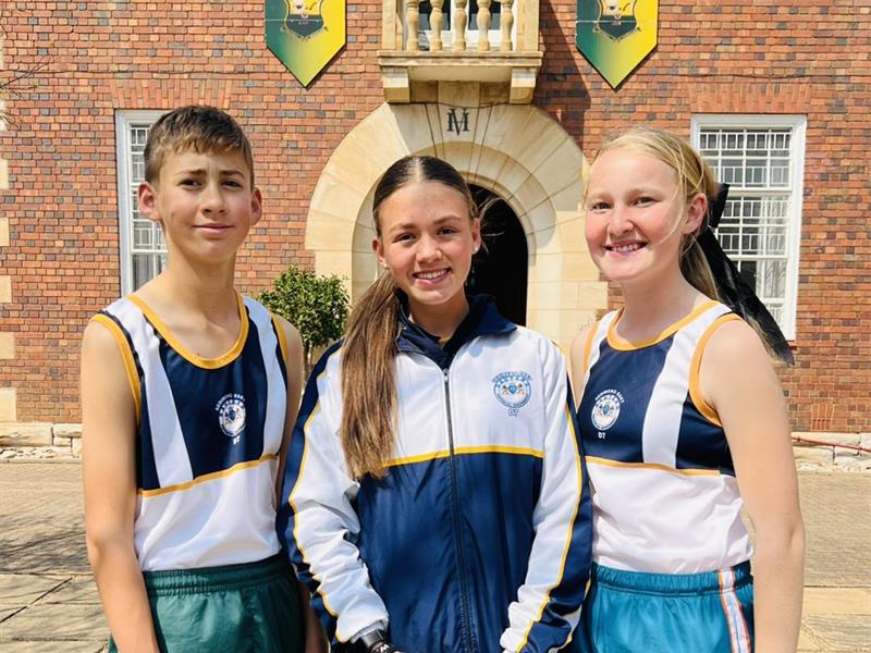 Drie atlete van Hoër Volkskool het onlangs uitblink by die Sedibeng en Gauteng Landloop Kampioenskappe.