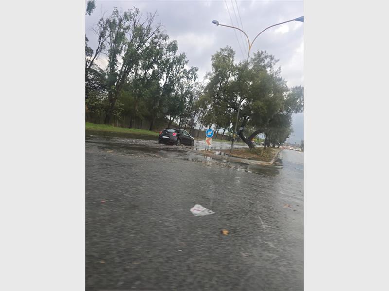 The City of Ekurhuleni’s Disaster and Emergency Management Services is gearing up for its summer awareness campaign, running until March 2026, while operational teams sharpen their rescue skills and temporary shelters and relief aids are prepared for affected communities.