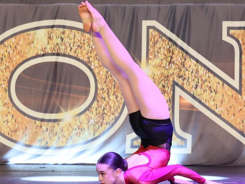 Liané is gekies om Suid-Afrika tydens die Wêreld Danskompetisie by Disney World te gaan verteenwoordig.