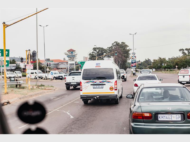 The Gauteng Provincial Government has stepped up stop-and-search operations, removing dozens of unsafe taxis and unlicensed drivers while issuing nearly 3,000 infringement notices in just one week.