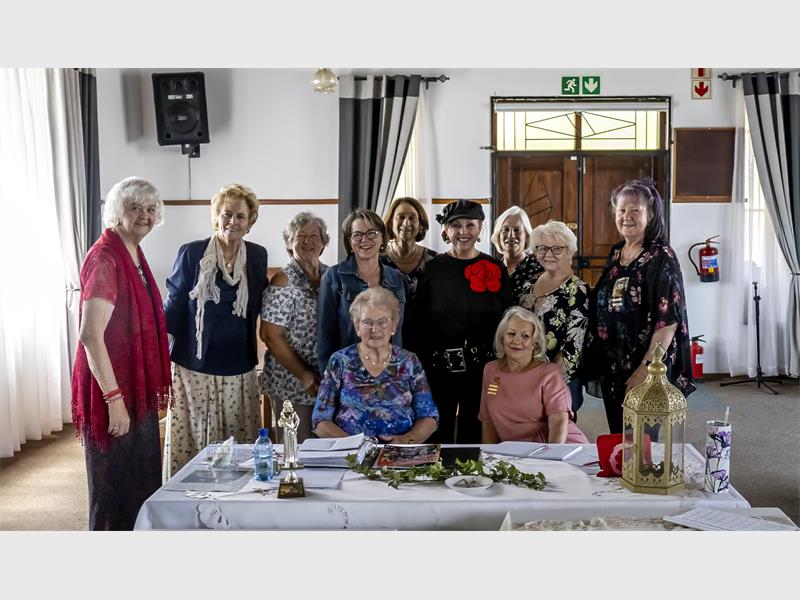 ’n Soet tema en wyse woorde het die toon aangegee by die Rensburg VLU se nuutste vergadering.