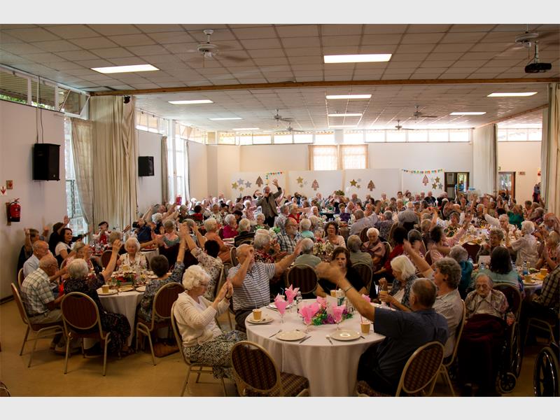 Suikerbos Aftree-oord het hul jaar in styl afgesluit met musiek, dankbaarheid en die bekendstelling van ’n nuwe komitee wat die oord na ’n hoër diensvlak wil lei.