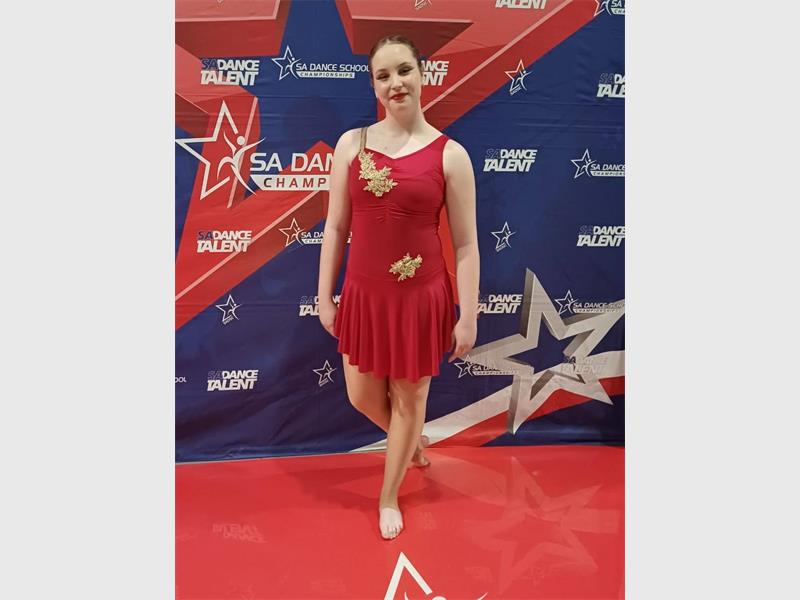 Three talented dancers from Hoërskool John Vorster proved their skill and passion on the national stage, earning medals and recognition.
