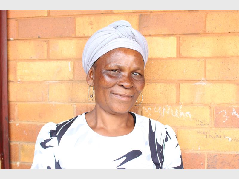 Heidelberg residents share their festive season wishes, encouraging families to celebrate responsibly and look out for one another.