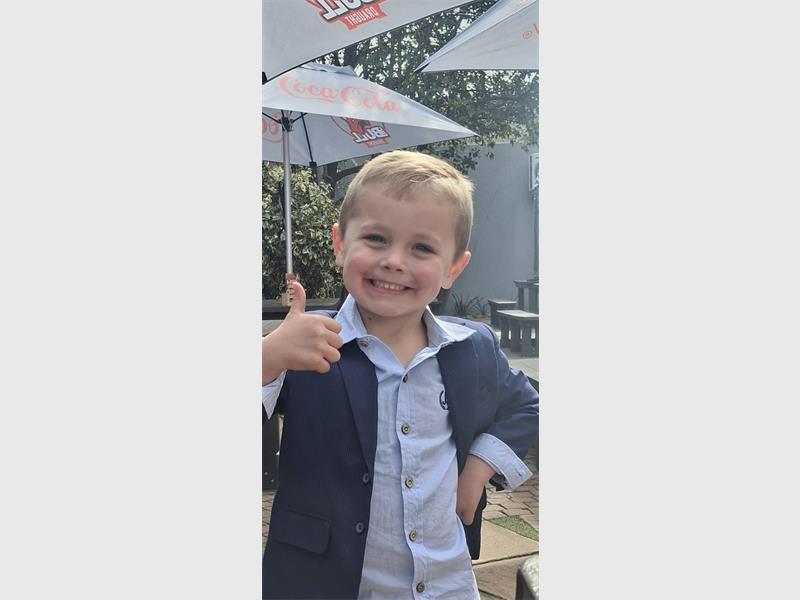 ’n Onskuldige speletjie het binne oomblikke in ’n nagmerrie ontaard toe ’n vyfjarige seun van Nigel ernstig beseer is nadat hy op ’n rugbybal gegly en op sy kop geval het.