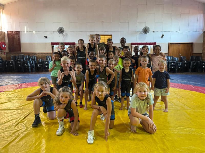 The impressive turnout highlighted the club’s growing popularity and the community’s support.