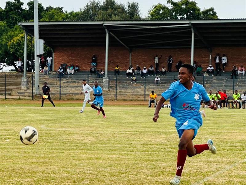 In a thrilling encounter in Kwa-Thema, Cambridge FC faced off against 11 Experience, showcasing a spirited fight after falling behind 2-0.