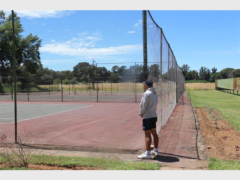 Finansiële hulp sal welkom wees om te verseker dat die droom ten volle gerealiseer word.