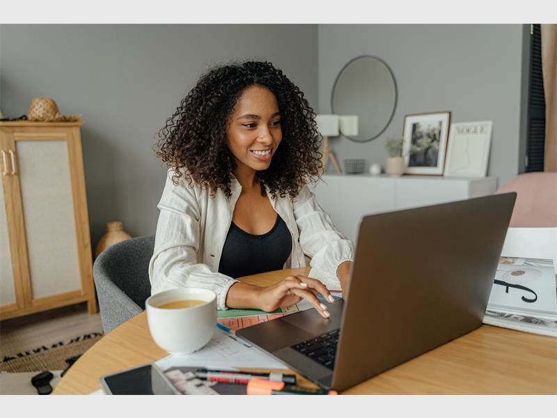 The South African Fraud Prevention Service explains how to avoid being targeted by scammers.