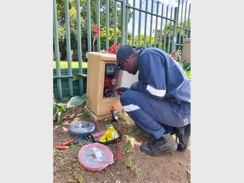 Municipal electricians were hard at work on March 23, repairing streetlights across Heidelberg to improve visibility, enhance safety, and ensure a well-lit CBD for residents and businesses.