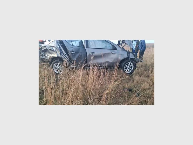 A person sustained injuries after a light motor vehicle overturned on the R550 on May 17, prompting a response from emergency services and causing traffic disruptions during clean-up operations.