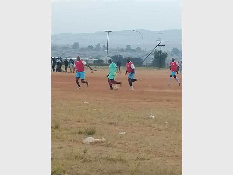 A series of entertaining local football fixtures took place at the Obed Nkosi Sports Ground in Ratanda on May 17, featuring high-scoring encounters, narrow victories, and a standout 8-1 performance as teams battled for supremacy.