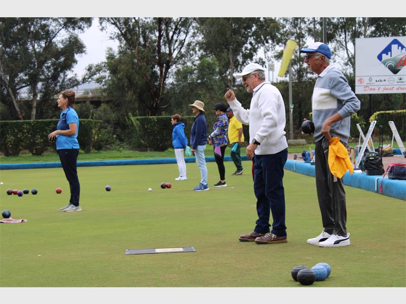 A fun-filled day at the Heidelberg Bowling Club turned into a major success story, with the community raising more than R35 000 and vital supplies for the Heidelberg SPCA.