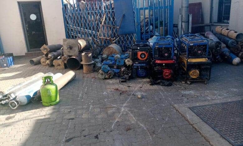 Twenty-one illegal immigrants were among several suspects arrested during a week-long South African Police Service (SAPS) operation targeting illegal mining, drugs, and counterfeit goods in Ekurhuleni.