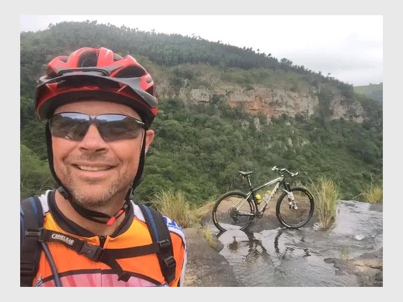The Heidelberg community is mourning the death of former Hoër Volkskool learner Wessel van Dyk, who died after an alleged head-on collision while cycling along Durban’s beachfront. His death has left family, friends and fellow cyclists devastated as investigations into the fatal crash continue.