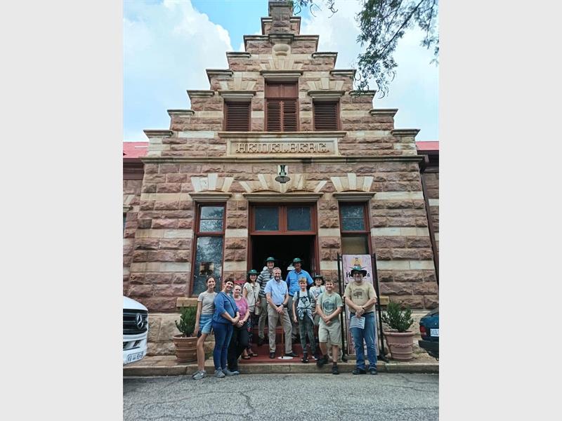 Heidelberg Heritage-toere vorm deel van die aktiwiteite in die propvol marknaweek vir die Heidelberg Hospice.
