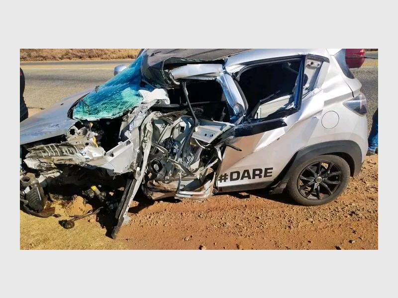 A motorist was taken to hospital for precautionary treatment after a light motor vehicle collided with a stationary truck on the R23 near Berg en Dal on August 3. Emergency services responded swiftly, while the cause of the crash remains under investigation.