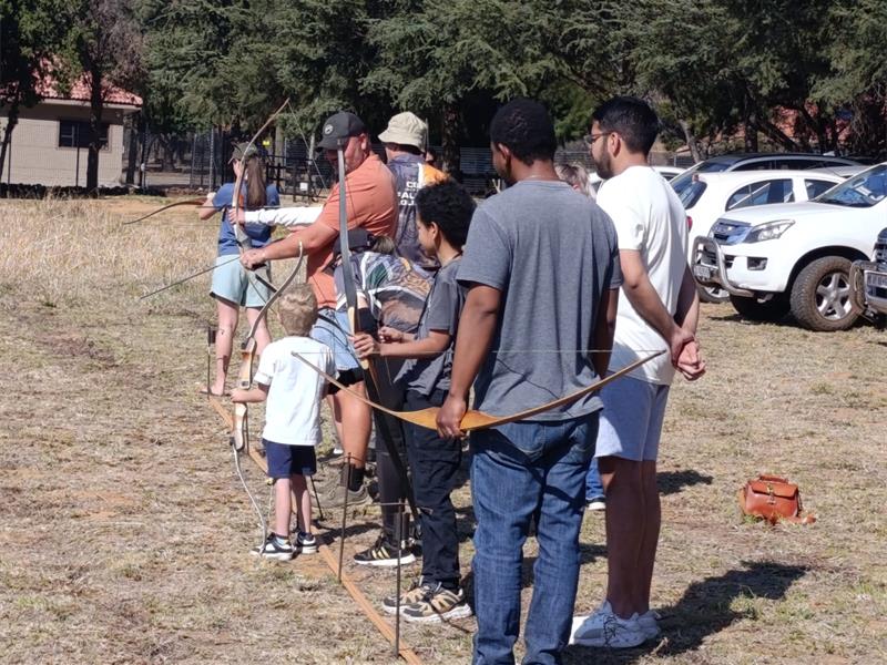 From first-time archers to experienced enthusiasts, around 50 participants gathered in Heidelberg on August 23 to discover the sport of archery, with Home of Archery now looking to establish regular training sessions in the area.