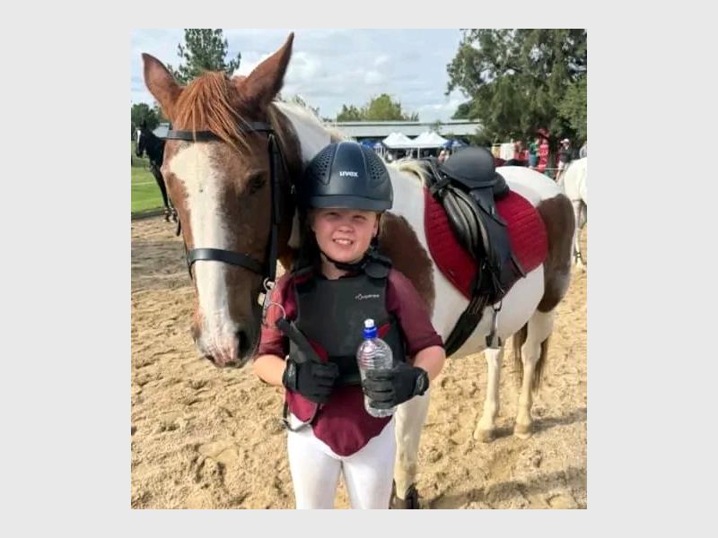 Two young Heidelberg sisters are preparing to represent Gauteng and Sedibeng on the national sporting stage.