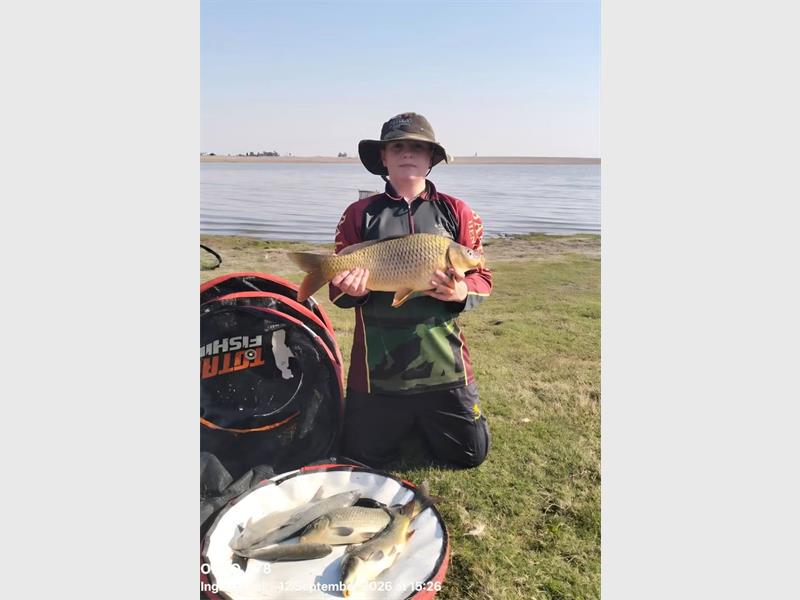 Die grootste vis gevang is 'n uitsonderlike 4.09kg karp wat deur vroue wenner Darell Roos gevang is.